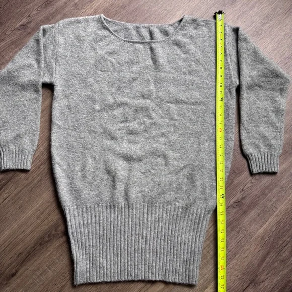 Cozy Gray Off-Shoulder Sweater Dress - Large - Picture 5 of 8